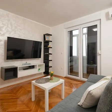Apartman Alba App Pula
